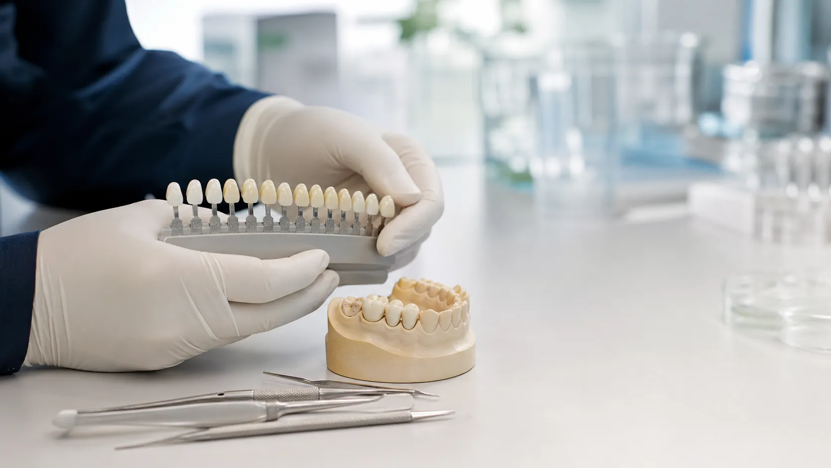 Corone dentali in Turchia: materiali, tempi e domande da porre